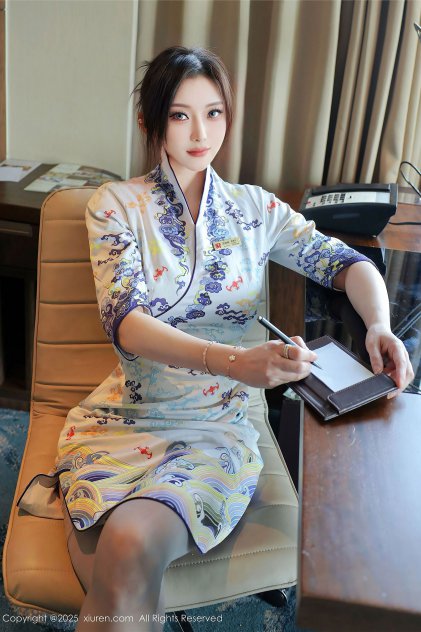 尼基与弗洛