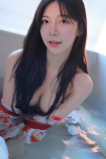 国产亚洲精品美女