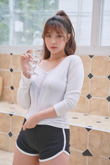 色五月激情洲图片小说文